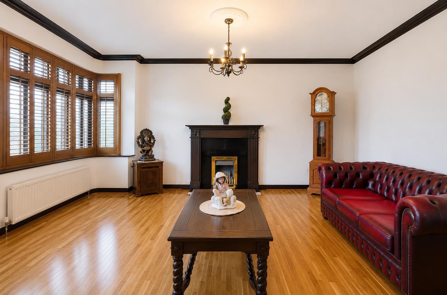 5 bed property in Edgwarebury Lane, HA8, Edgware